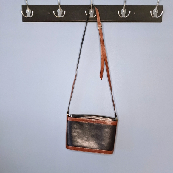 Vintage CM 1966 Genuine Italian Leather Adjustable Crossbody Bag - Picture 2 of 10